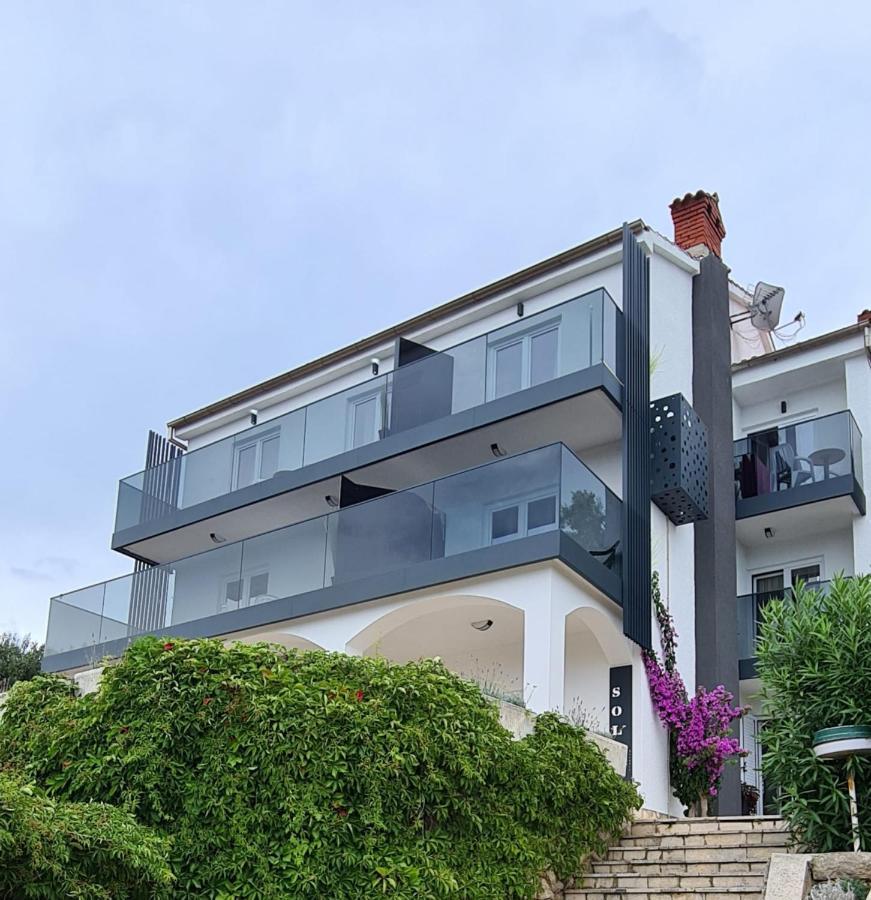 Apartments Solis, 50 M From The Sea - Jakisnica Eksteriør billede